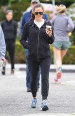 JENNIFER GARNER Out and About in Santa Monica 03/09/2020