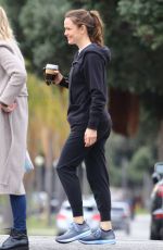 JENNIFER GARNER Out and About in Santa Monica 03/09/2020