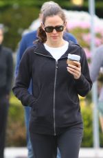 JENNIFER GARNER Out and About in Santa Monica 03/09/2020