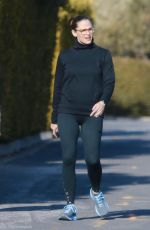 JENNIFER GARNER Out Hiking in Pacific Palisades 03/26/2020