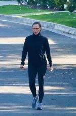 JENNIFER GARNER Out Hiking in Pacific Palisades 03/26/2020