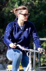 JENNIFER GARNER Out in Brentwood 03/29/2020