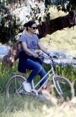 JENNIFER GARNER Out in Brentwood 03/29/2020