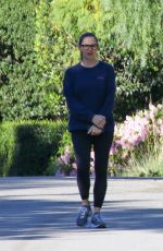 JENNIFER GARNER Out in Pacific Palisades 03/17/2020