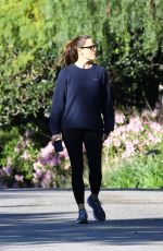 JENNIFER GARNER Out in Pacific Palisades 03/17/2020