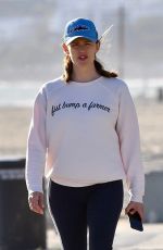 JENNIFER GARNER Out in Santa Monica 03/23/2020