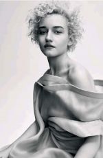 JULIA GARNER in S Moda Magazine, APril 2020