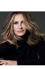 JULIA ROBERTS in Elle Magazine, Canada February 2020