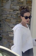 KATE BECKINSALE Arrives at Her Home in Los Angeles 03/13/2020