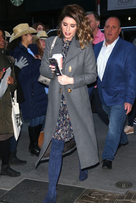 KATHERINE SCHWARZENEGGER Out in New York 03/09/2020