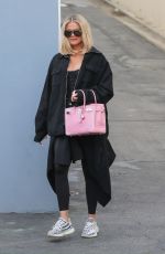 KHLOE KARDASHIAN Leaves a Studio in Calabasas 03/11/2020