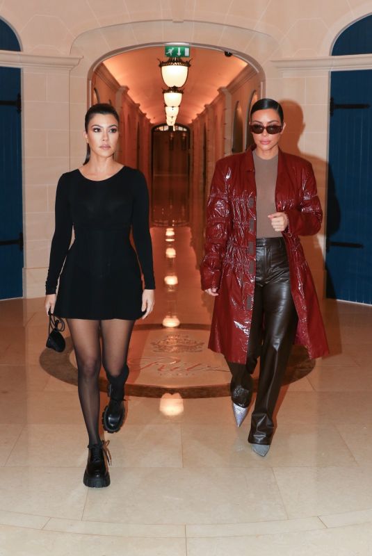 KIM and KOURTNEY KARDASHIAN Out and About in Paris 03/02/2020