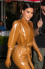 KIM KARDASHIAN at L