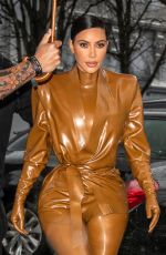 KIM KARDASHIAN at L