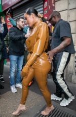 KIM KARDASHIAN Leaves Kanye West