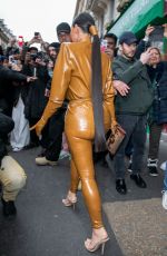 KIM KARDASHIAN Leaves Kanye West