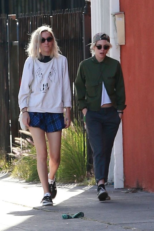 KRISTEN STEWART and DYLAN MEYER Out for Lunch in Los Feliz 03/08/2020