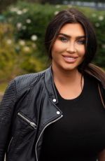 LAUREN GOODGER Arrives at Her Home in Essex 03/31/2020