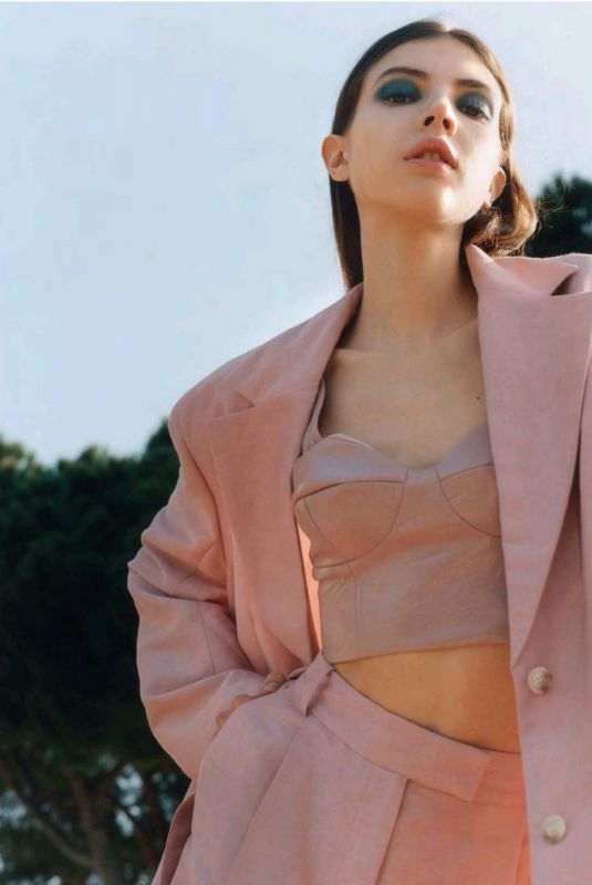 LEA JULIAN in S Moda Magazine, APril 2020