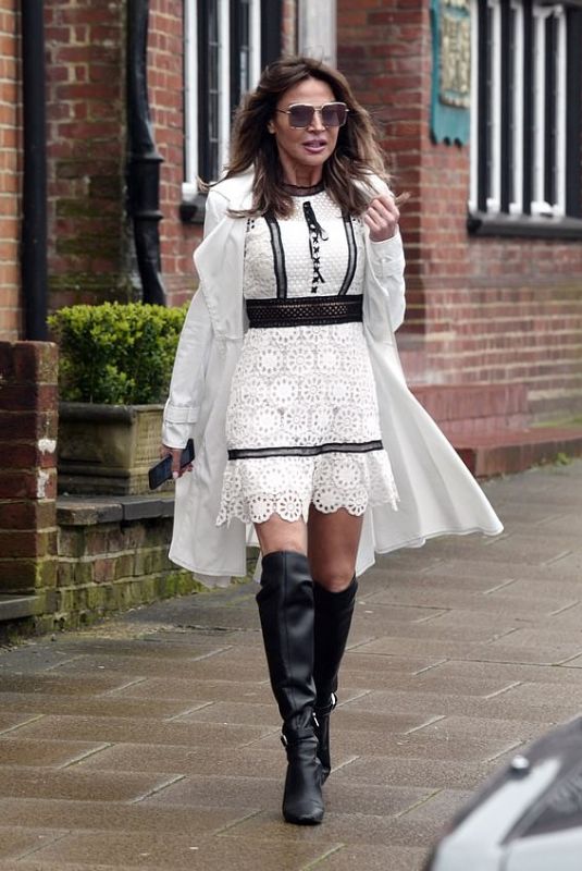LIZZIE CUNDY Out and About in Surrey 03/20/2020