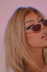 LOREN GRAY - Instagram Photos 03/20/2020