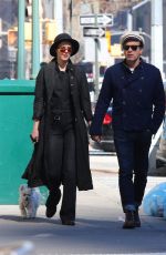 MARY ELIZABETH WINSTEAD and Ewan McGregor Riding Subway in New York 03/07/2020