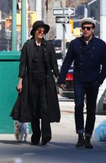 MARY ELIZABETH WINSTEAD and Ewan McGregor Riding Subway in New York 03/07/2020