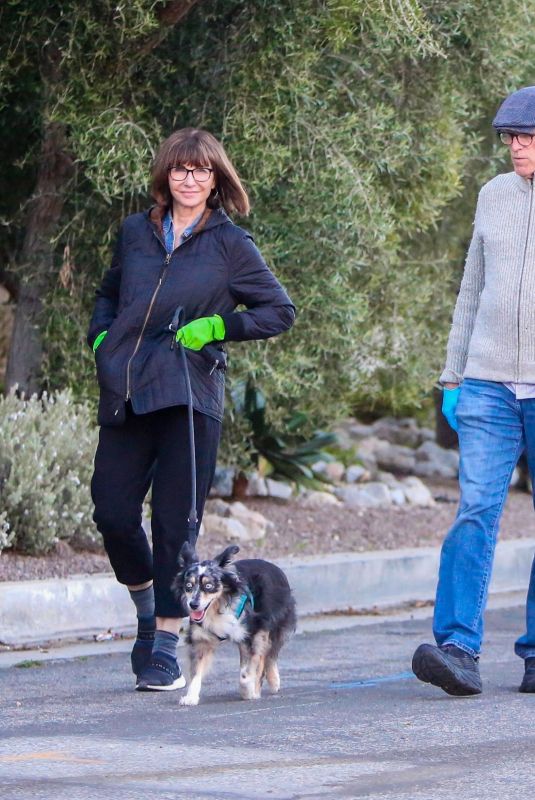 MARY STEENBURGGEN and Ted Danson Out with Their Dog in Los Angeles 03/30/2020