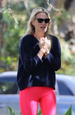 MOLLY SIMS Out Hiking in Los Angeles 03/18/2020