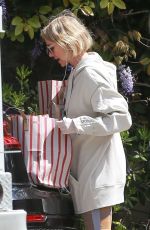 NAOMI WATTS Wears Latex Gloves Out Shopping in Los Angeles 03/25/2020