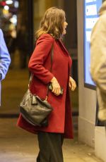 NIGELLA LAWSON Out and About in London 03/06/2020