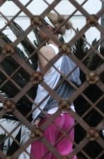 PARIS HILTON Has a Tow Truck Help with One of Her Cars 03/28/2020