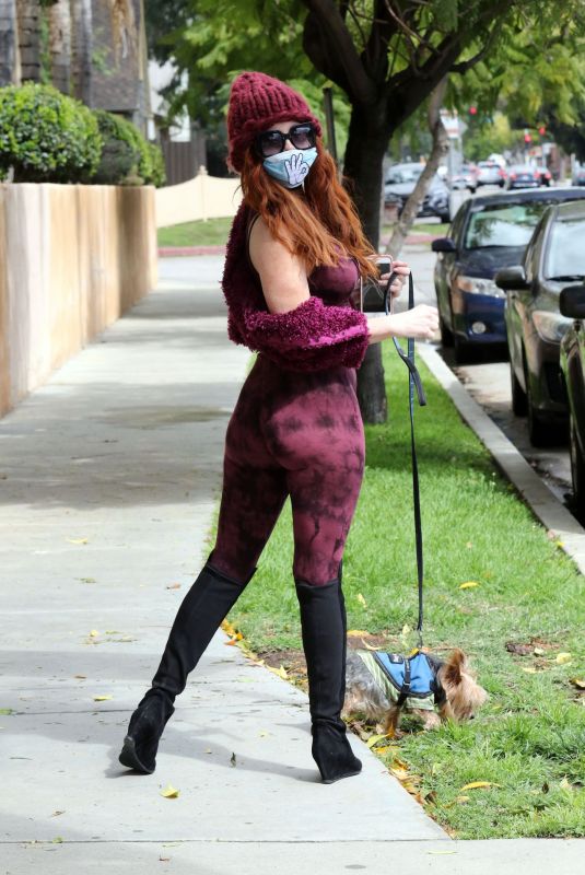 PHOEBE PRICE Wears a Mask Out in Los Angeles 03/24/2020