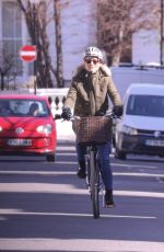 PIPPA MIDDLETON on Ber Bicycle Out in London 03/23/2020