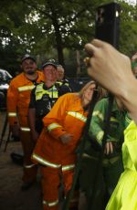 Pregnant KATY PERRY Perfors on Concert for Firefighters and Bushfire Victims in Bright 03/11/2020