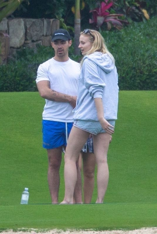 Pregnant SOPHIE TURNER and Joe Jonas on Erly Baby Moon in Cabo San Lucas 03/07/2020