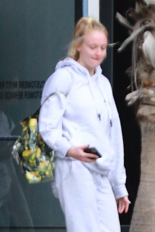 Pregnant SOPHIE TURNEROut and About in Los Angeles 03/10/2020