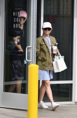 REESE WITHERSPOON Out for Coffee in Los Angeles 03/07/2020