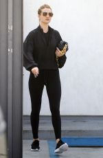 ROSIE HUNTINGTON-WHITELEY in Tights Leaves a Gym in Los Angeles 03/07/2020