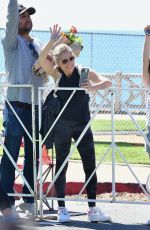 SARAH MICHELLE GELLAR at Los Angeles Marathon in Santa Monica 03/08/2020