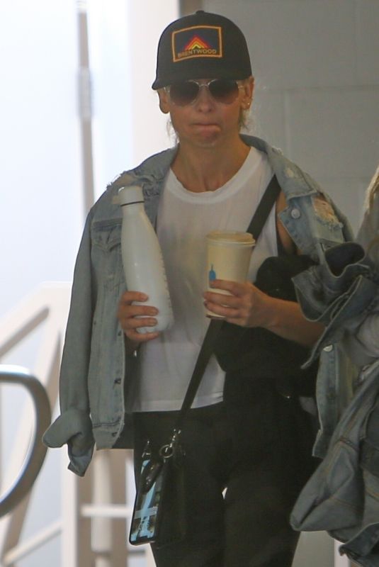 SARAH MICHELLE GELLAR Leaves a Gym in Brenywood 03/02/2020
