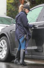 SARAH MICHELLE GELLAR Leaves Bristol Farms in Los Angeles 03/13/2020