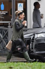 SARAH MICHELLE GELLAR Out for Coffee in Brentwood 03/14/2020