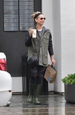 SARAH MICHELLE GELLAR Out for Coffee in Brentwood 03/14/2020