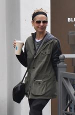 SARAH MICHELLE GELLAR Out for Coffee in Brentwood 03/14/2020