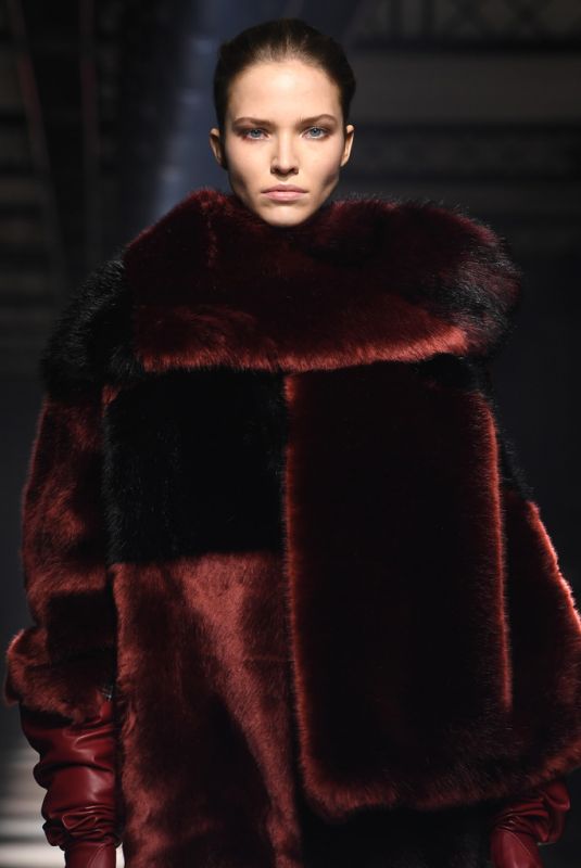 SASHA LUSS at Givenchy Runway Show at Paris Fashion Week 03/01/2020