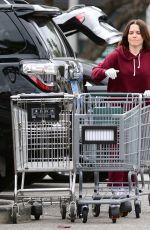 SOPHIA BUSH Shopping at Whole Foods in Los Angeles 03/16/2020