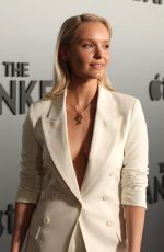 TAYLOR BLACK at The Banker Premiere in Memphis 03/02/2020