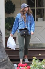 TAYLOR HILL Leaves Le Pain Quotidien in Beverly Hills 03/11/2020