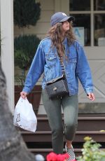 TAYLOR HILL Leaves Le Pain Quotidien in Beverly Hills 03/11/2020